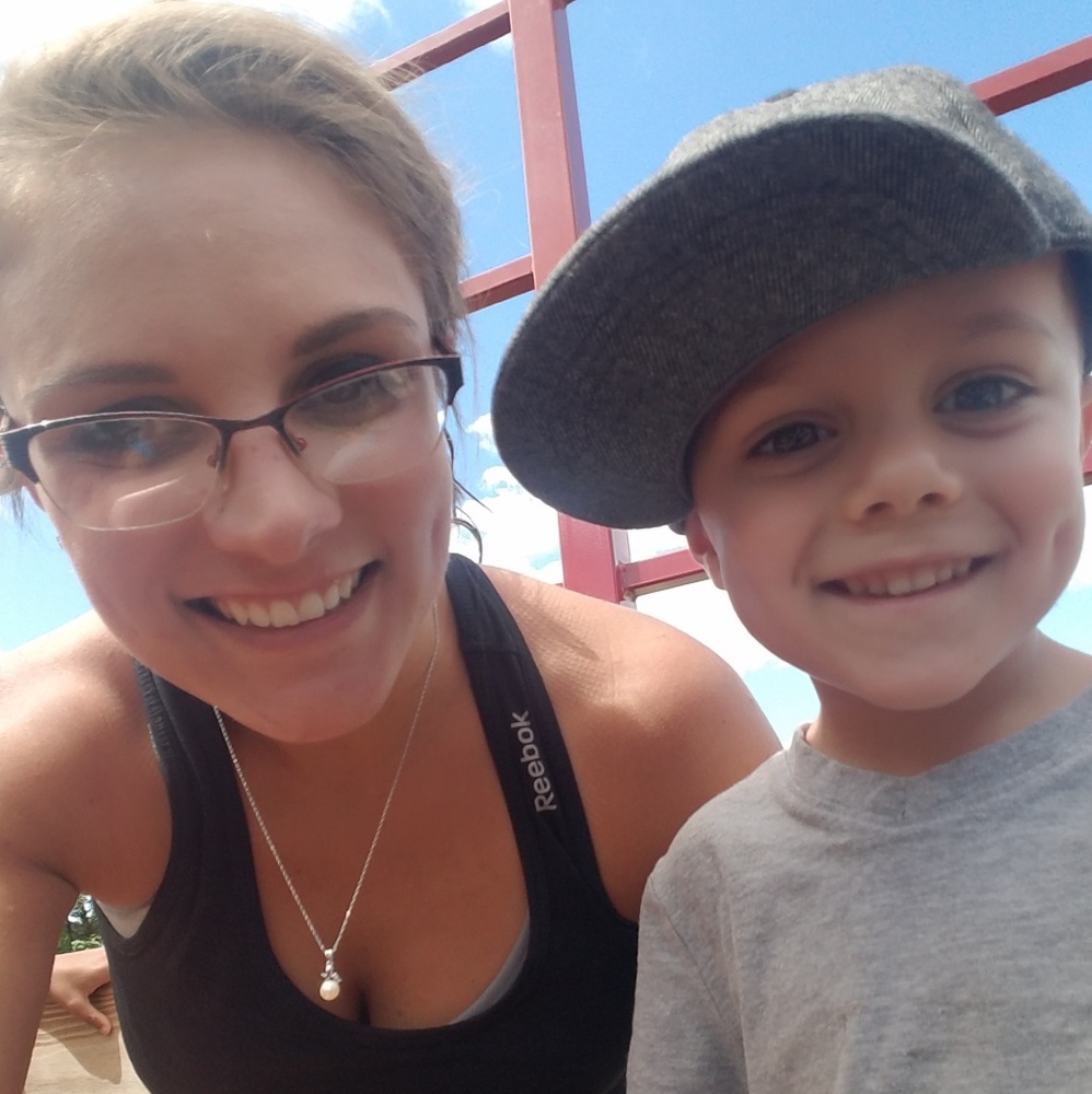 Meet your Posher, Ashley